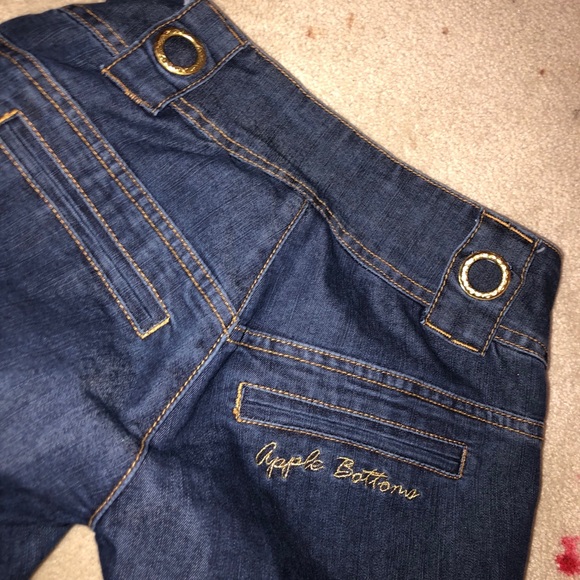 AUTHENTIC APPLE BOTTOMS Jean set - Picture 5 of 7